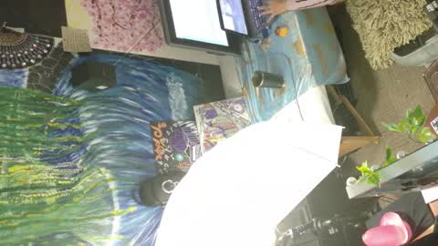 Snapshot of seraphyx33 chatting on 03/15/26, 03:29 seraphyx33 online show from 03/15/26, 03:29