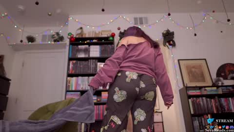 SeraReads online show from 12/09/24, 05:51