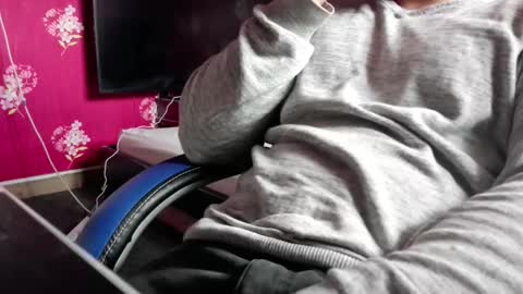 serdarren1992 online show from 09/27/25, 10:53