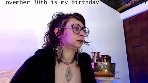 Serena Xyz online show from 11/26/25, 06:53