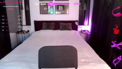 Snapshot of serenamilss chatting on 03/17/26, 09:01 serenamilss online show from 03/17/26, 09:01