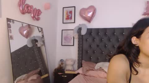 Snapshot of serenaroussee chatting on 03/09/25, 01:56 sararoussee online show from 03/09/25, 01:56