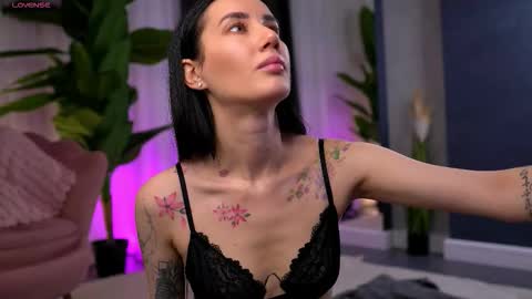 Serena online show from 11/26/25, 11:11