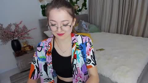 Ophelia online show from 01/14/25, 10:06