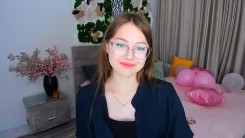 Ophelia online show from 02/28/25, 03:59