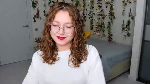 Ophelia online show from 10/14/25, 04:19