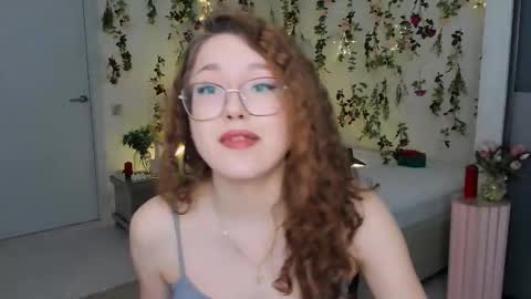 Ophelia online show from 03/18/26, 04:10