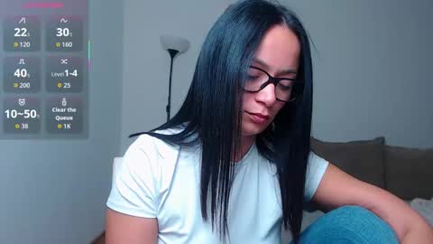 SereneSophi online show from 11/21/25, 03:05