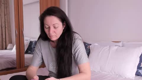 Serena online show from 03/19/26, 09:24