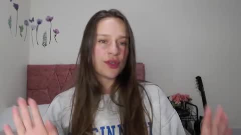 serenity_crystal online show from 12/06/24, 10:52