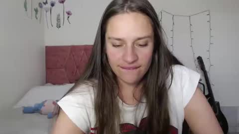 serenity_crystal online show from 12/23/24, 09:40