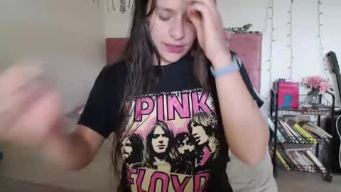 serenity_crystal online show from 12/26/24, 04:58