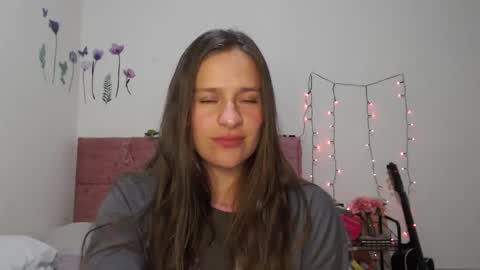 serenity_crystal online show from 01/07/25, 11:45