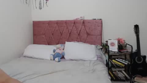 serenity_crystal online show from 03/11/25, 11:04