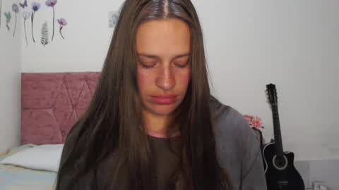 serenity_crystal online show from 09/09/25, 11:15