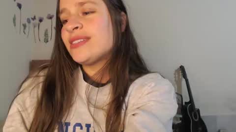 serenity_crystal online show from 11/01/25, 12:45