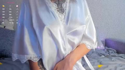 Snapshot of sergantt53 chatting on 09/16/25, 01:06 Ariana online show from 09/16/25, 01:06