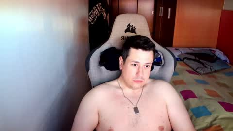 Snapshot of sergio95n chatting on 04/05/26, 06:10 Pollos online show from 04/05/26, 06:10