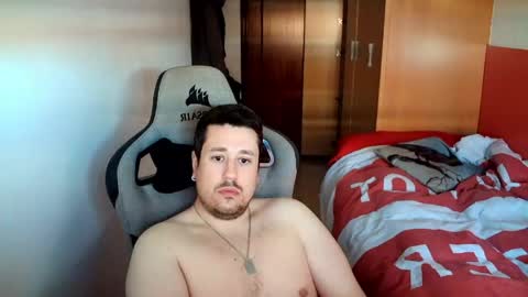 Snapshot of sergio95n chatting on 04/19/26, 07:51 Pollos online show from 04/19/26, 07:51