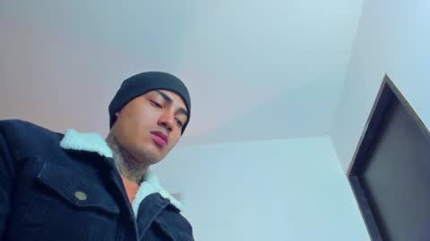 Snapshot of sergio__ferrer chatting on 10/22/25, 07:57 SERGIO FERRER online show from 10/22/25, 07:57