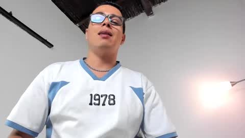 Snapshot of sergiocamiloa_30 chatting on 05/20/26, 12:17 jax fire online show from 05/20/26, 12:17