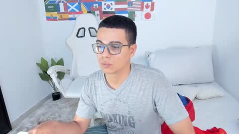 Snapshot of sergiocamiloa_30 chatting on 06/14/26, 11:18 jax fire online show from 06/14/26, 11:18