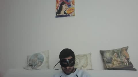 Snapshot of sero98313230 chatting on 04/07/26, 09:32 sero98313230 online show from 04/07/26, 09:32