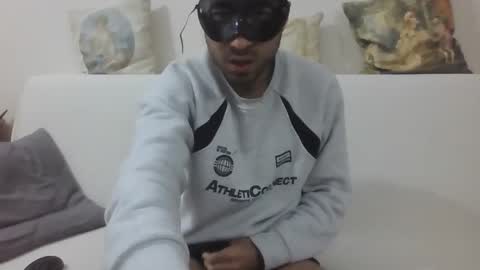 Snapshot of sero98313230 chatting on 04/20/26, 06:05 sero98313230 online show from 04/20/26, 06:05