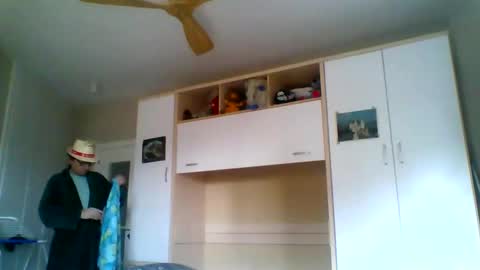 Snapshot of serrano49 chatting on 12/13/24, 12:28 serrano49 online show from 12/13/24, 12:28