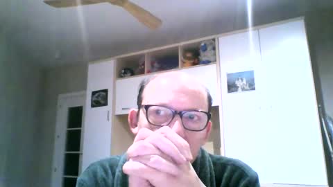 Snapshot of serrano49 chatting on 01/29/25, 04:58 serrano49 online show from 01/29/25, 04:58