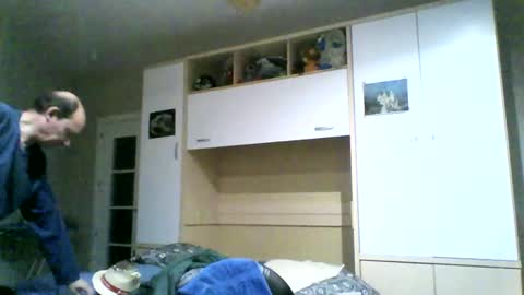 Snapshot of serrano49 chatting on 03/03/25, 06:33 serrano49 online show from 03/03/25, 06:33