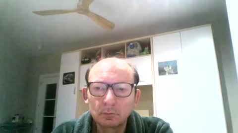 Snapshot of serrano49 chatting on 09/09/25, 01:38 serrano49 online show from 09/09/25, 01:38