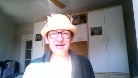 Snapshot of serrano49 chatting on 10/14/25, 10:27 serrano49 online show from 10/14/25, 10:27