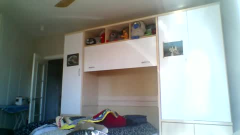 Snapshot of serrano49 chatting on 11/27/25, 11:56 serrano49 online show from 11/27/25, 11:56