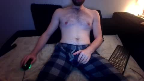 Snapshot of serriaman chatting on 12/21/25, 12:01 Nnn online show from 12/21/25, 12:01