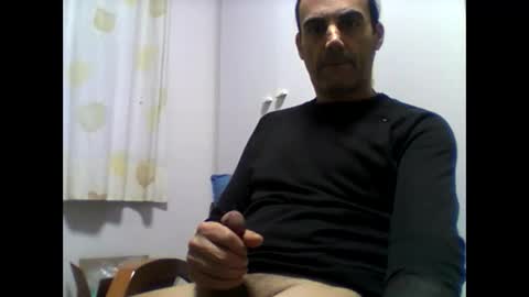 Snapshot of servamp77 chatting on 02/14/25, 05:36 servamp77 online show from 02/14/25, 05:36