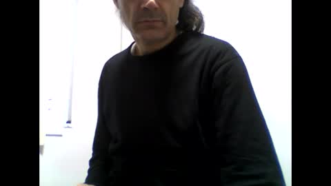 Snapshot of servamp77 chatting on 03/09/25, 04:00 servamp77 online show from 03/09/25, 04:00