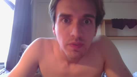 Snapshot of servandomier chatting on 03/06/25, 08:37 mier online show from 03/06/25, 08:37