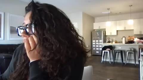 Snapshot of servexely chatting on 02/02/26, 05:44 servexely online show from 02/02/26, 05:44