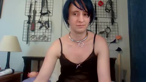 Snapshot of servilesarah chatting on 04/14/26, 09:43 Servile Sarah online show from 04/14/26, 09:43