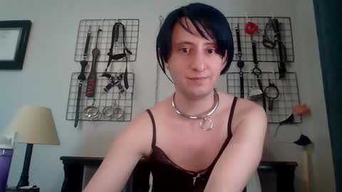 Snapshot of servilesarah chatting on 04/21/26, 09:17 Servile Sarah online show from 04/21/26, 09:17