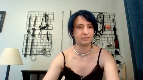 Snapshot of servilesarah chatting on 06/09/26, 11:05 Servile Sarah online show from 06/09/26, 11:05