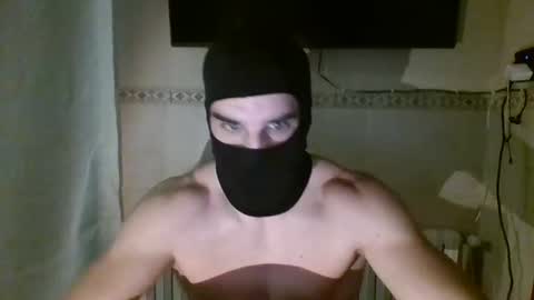 Snapshot of seryx1984 chatting on 12/01/25, 09:53 DarkHeatAthlete online show from 12/01/25, 09:53