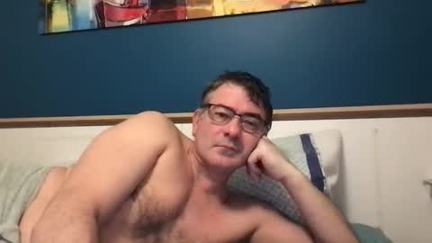 sesamechris92 online show from 01/13/25, 06:49