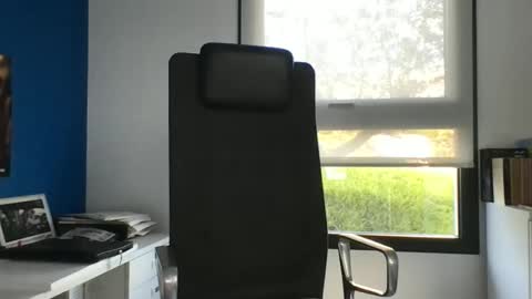 sesamechris92 online show from 10/07/25, 04:15