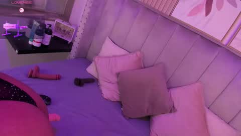 Seshat online show from 10/25/25, 03:47