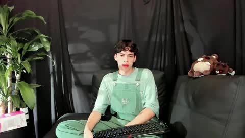 Snapshot of seth_ryder chatting on 02/14/25, 05:09 seth_ryder online show from 02/14/25, 05:09