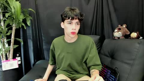 Snapshot of seth_ryder chatting on 02/15/25, 06:44 seth_ryder online show from 02/15/25, 06:44