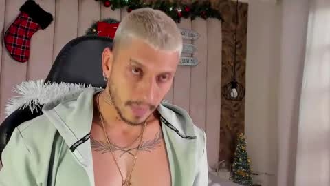 Snapshot of seth_vega_ chatting on 12/19/24, 05:40 HEY IM SETH online show from 12/19/24, 05:40