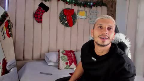 Snapshot of seth_vega_ chatting on 12/21/24, 08:10 HEY IM SETH online show from 12/21/24, 08:10